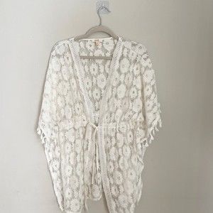 Peach White Swim cover up Lace with floral design Medium String to tie up Short